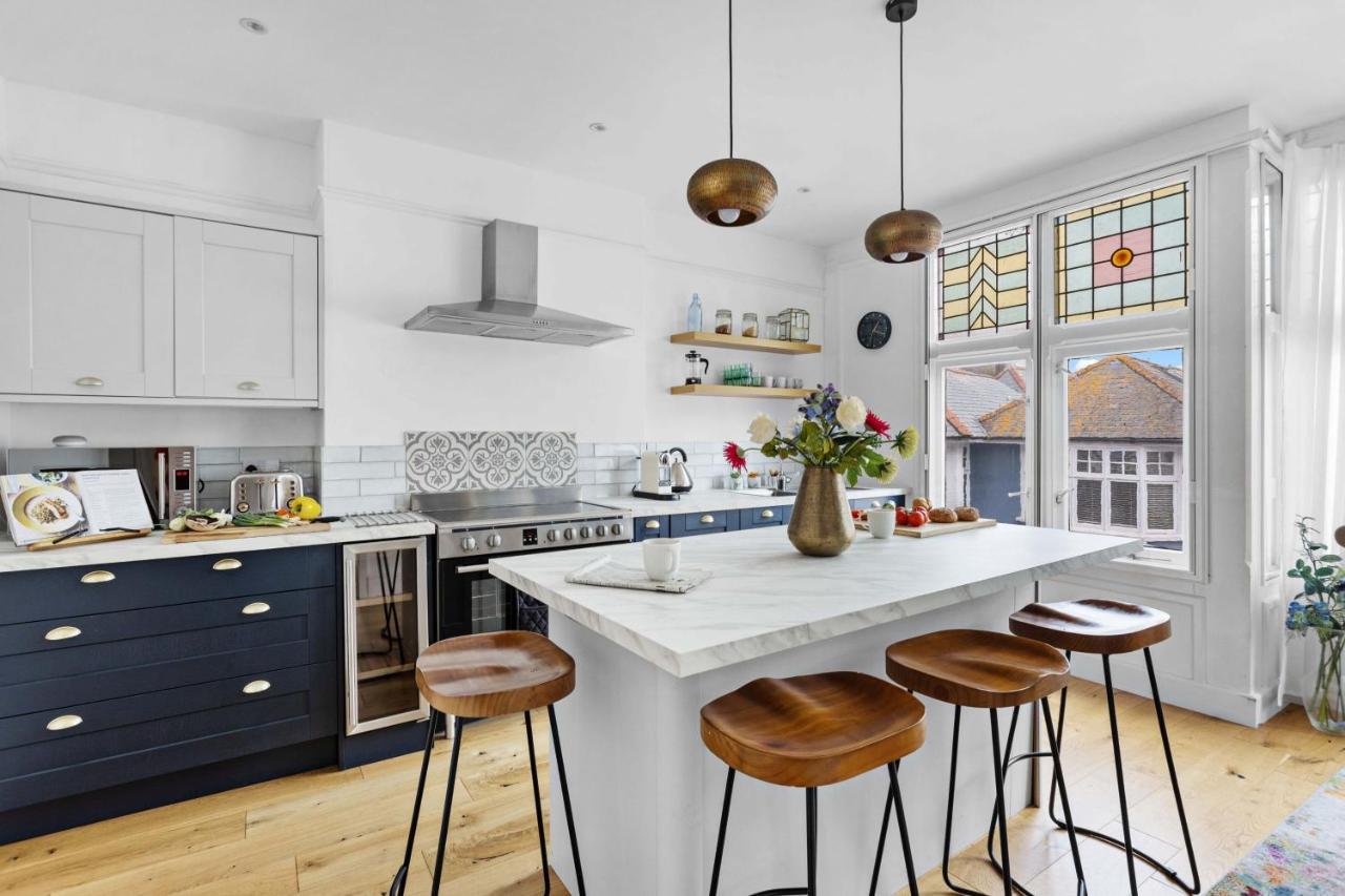 Flat 2 Fairfax Place - Modern Stylish Flat With Plenty Of Charm In Central Дартмут Екстериор снимка